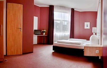 Hotel Columbus Франкфурт-на-Майне Экстерьер фото